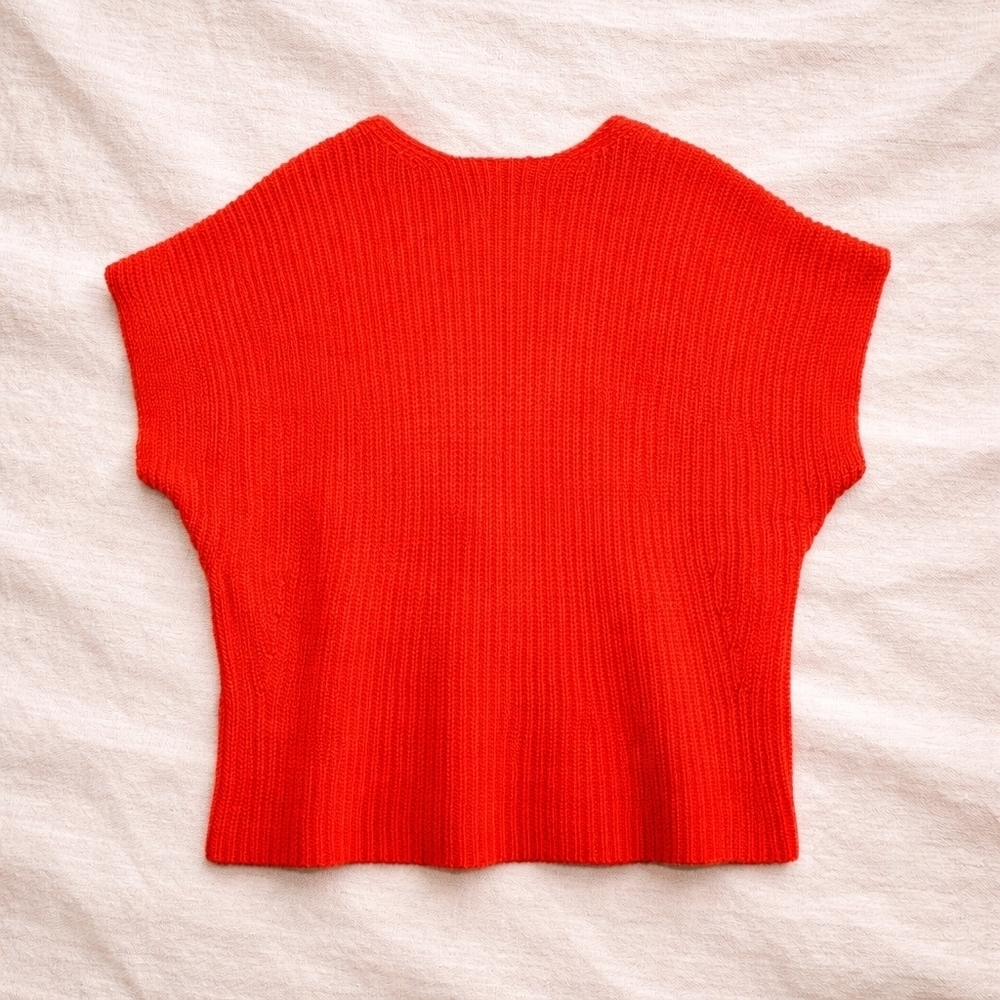 CAbi Ruby Slouchy Pullover Oversized Ribbed Knit V-Neck Dolman Sleeve Sweater - Picture 10 of 15